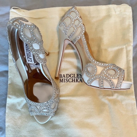 Badgley Mischka | NIB Witney Crystal Embellished Satin Stiletto | Ivory - Picture 2 of 16